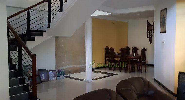 Luxury Home for Sale at Gampaha