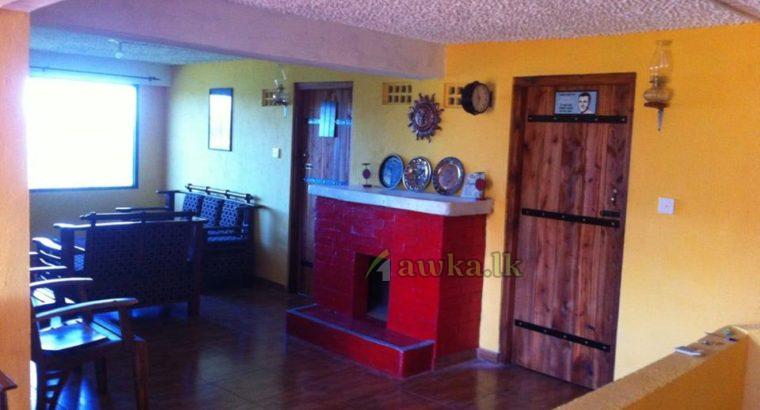 Gest house for sale in kandy-pussallawa Polkumbura