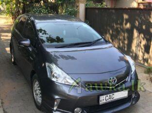 TOYOTA Prius Alpha 2012 for Sale